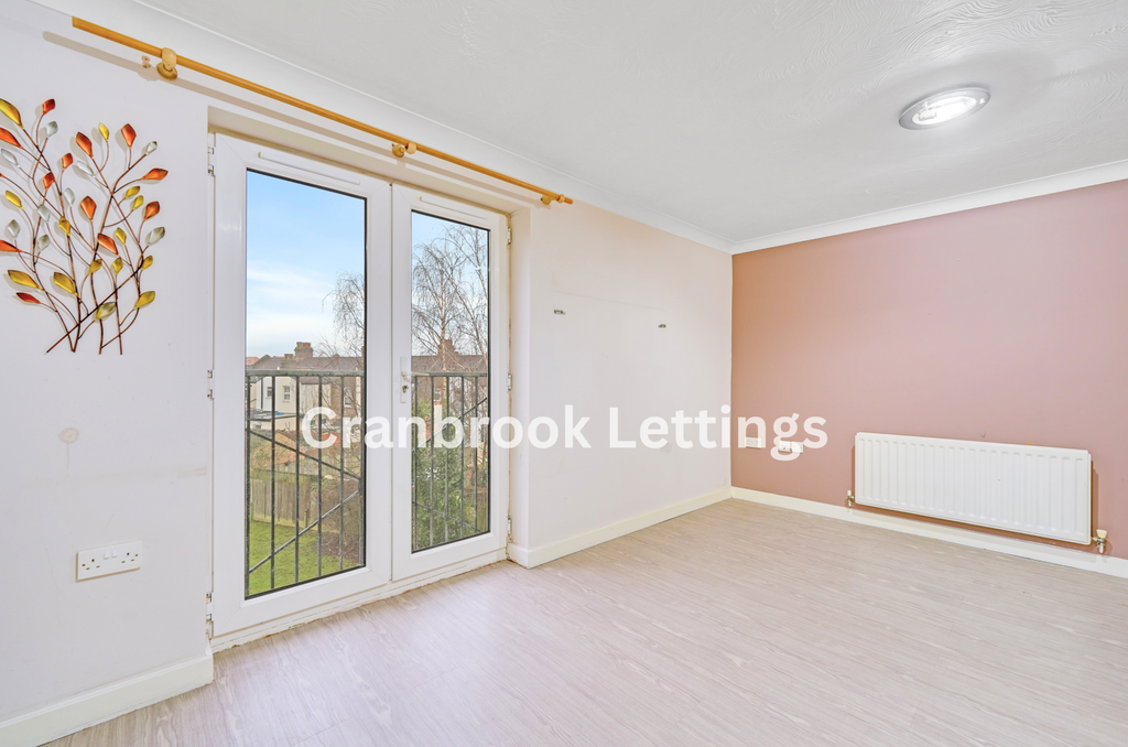 Property photo 3 of 15 Gallery