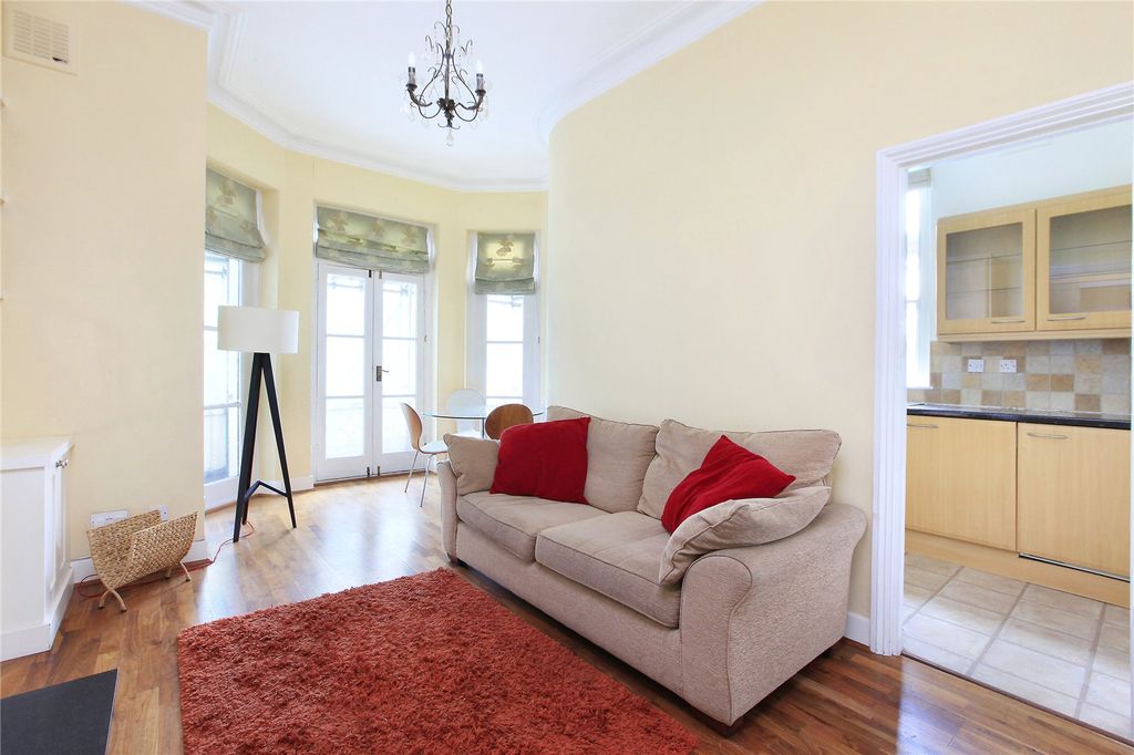 Property photo 1 of 12