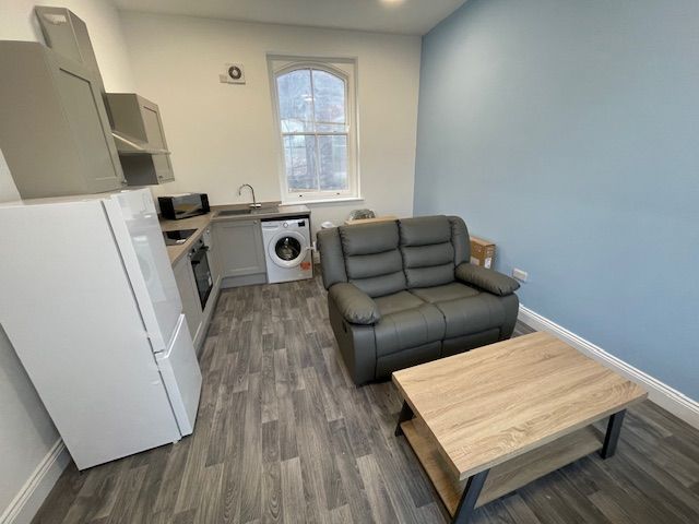 Property photo 3 of 8