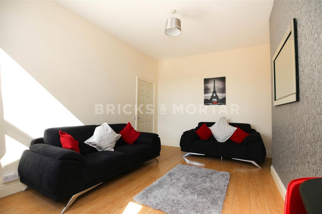 Property photo 2 of 10 Gwlgkgglpf3P1-O8Sgqkebq0Kyq.Jpg