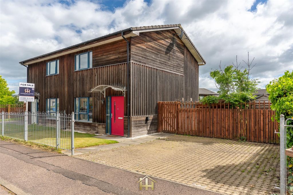 Property photo 1 of 23 15 Honey Green Road Dundee Dd4 8Bg 050626 Edit (1