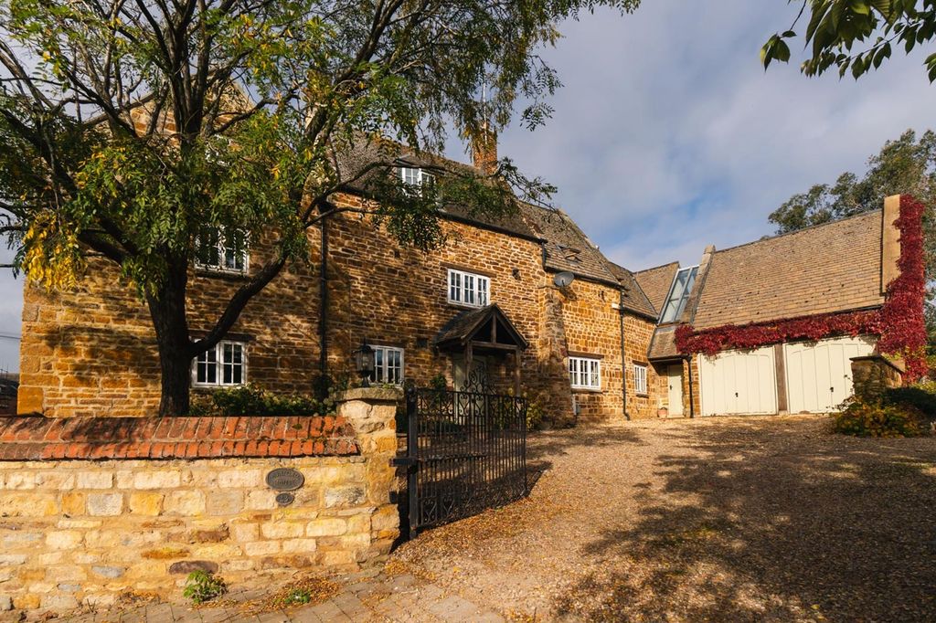 Property photo 1 of 57