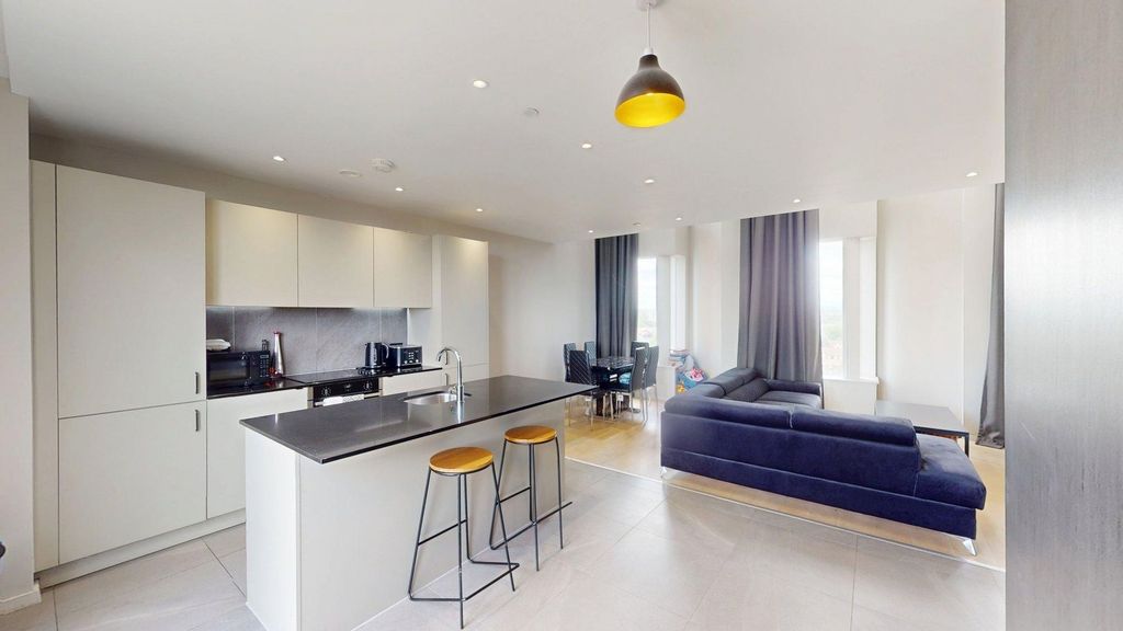 Property photo 3 of 16 Kitchen / Diner/ Lounge