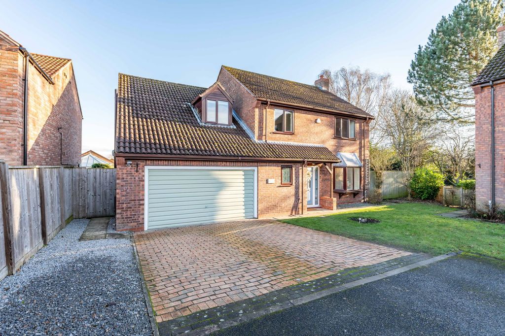 Property photo 1 of 26