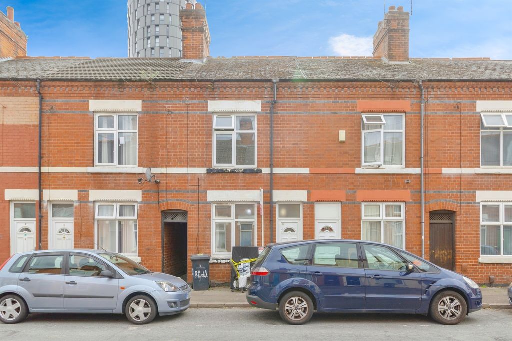 Property photo 1 of 17