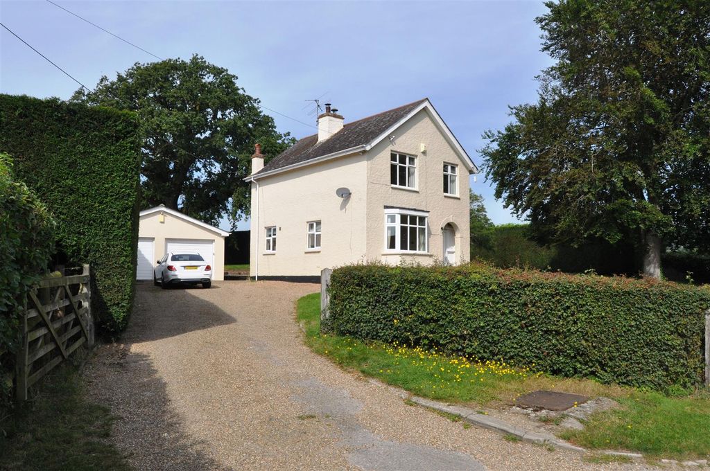 Property photo 1 of 18 Front.Jpg