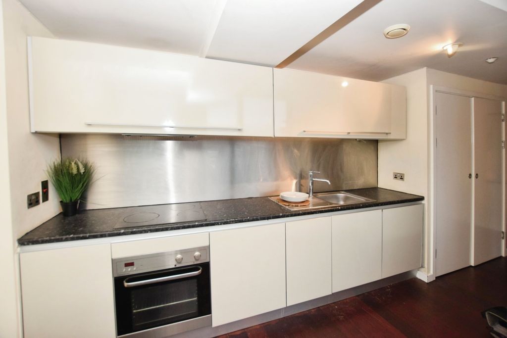Property photo 3 of 11 Picture No. 09