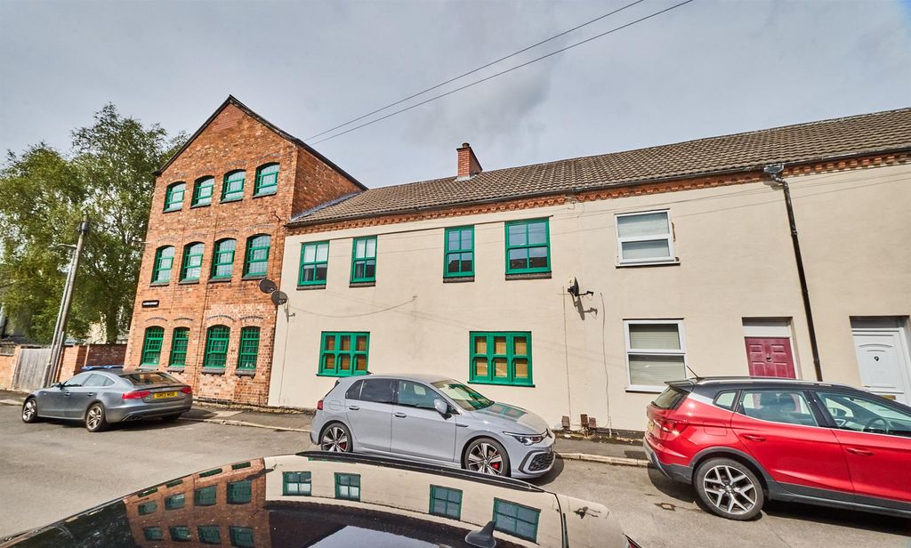 Property photo 1 of 7 New Street Es 6.Jpg