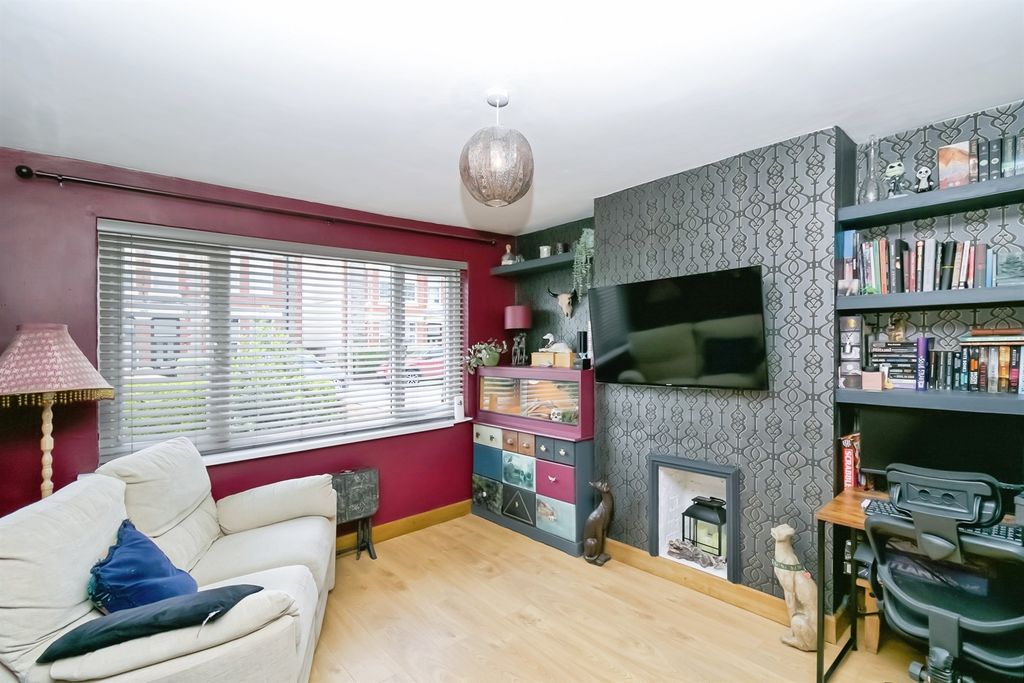 Property photo 3 of 22