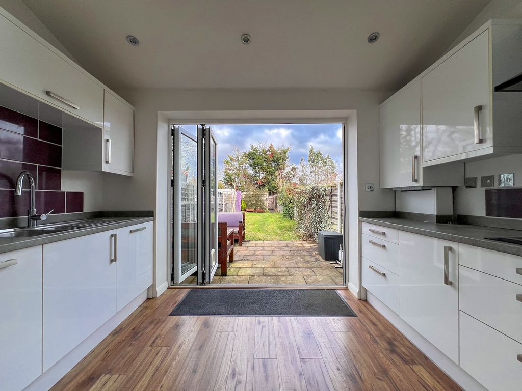 Property photo 1 of 39