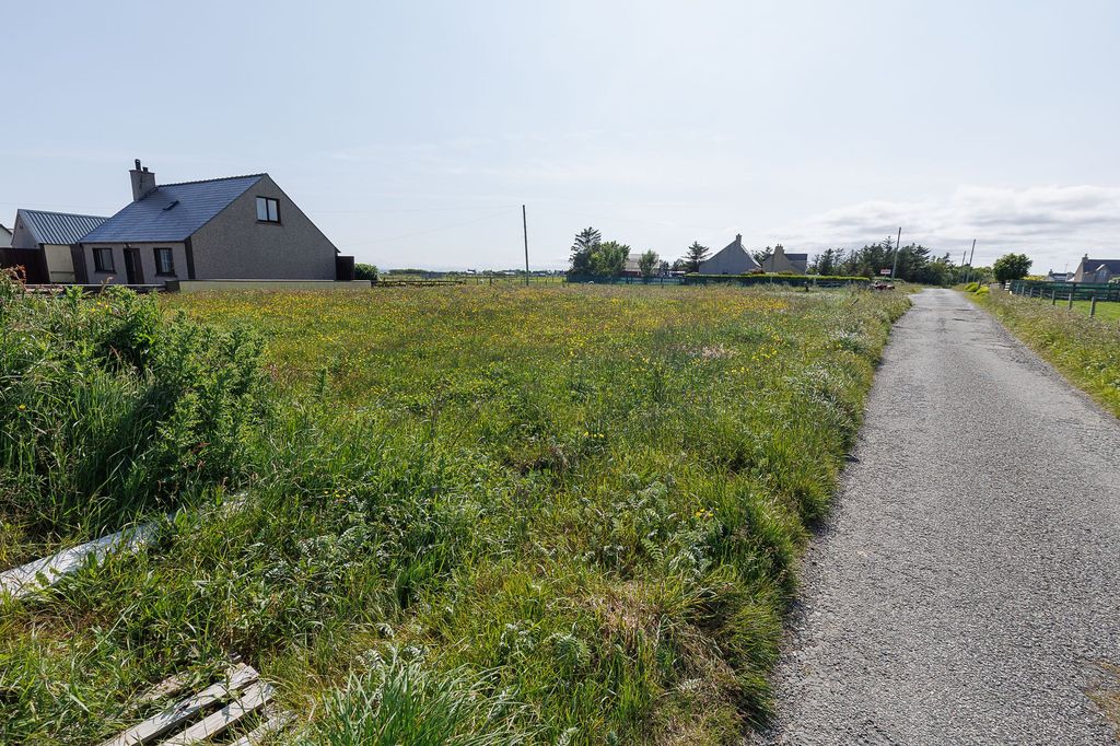 Property photo 3 of 7 Plot