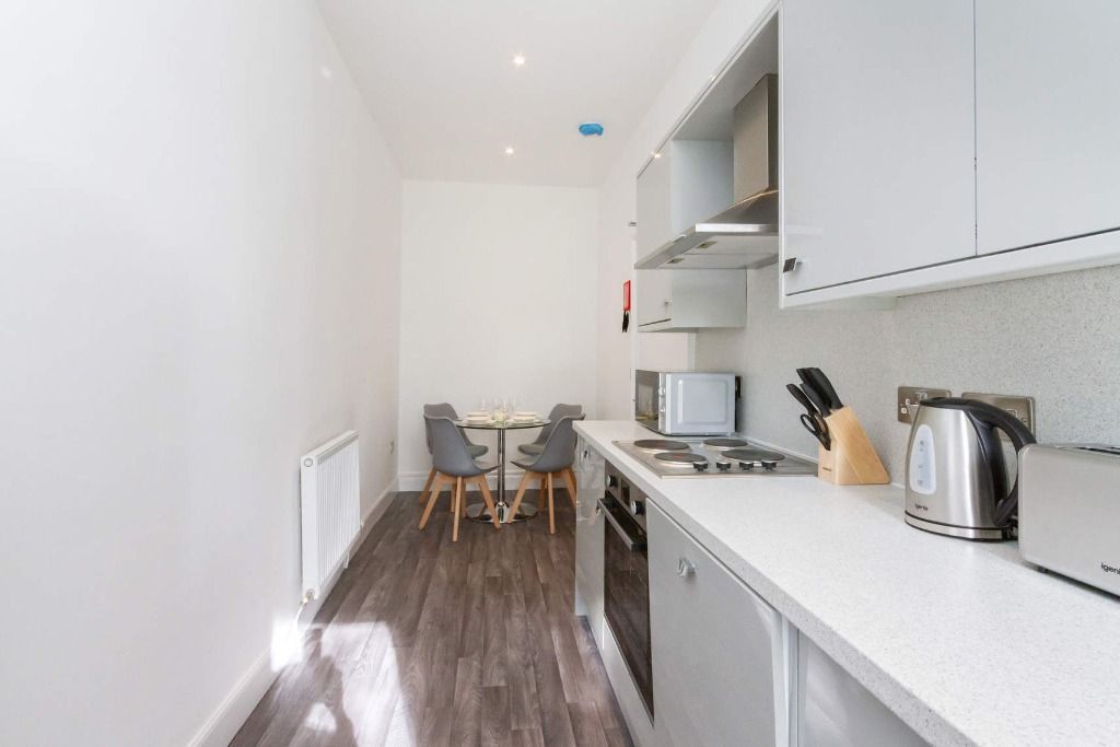 Property photo 3 of 10 Photo 3