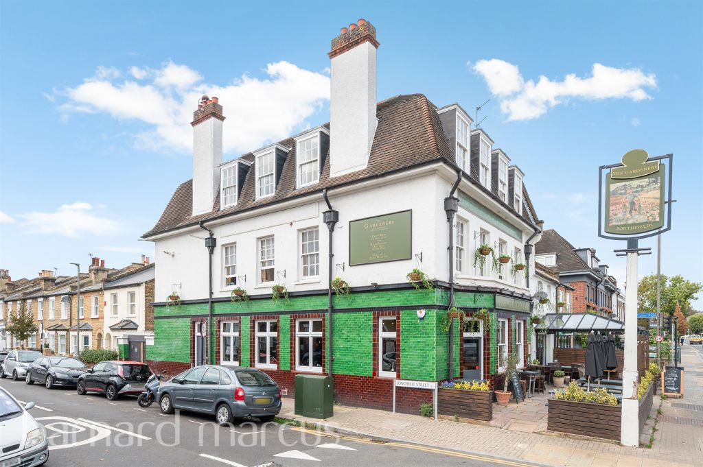 Property photo 1 of 9