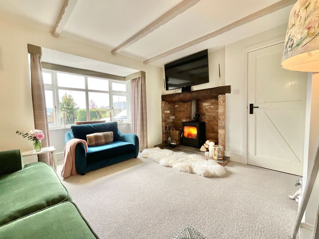 Property photo 2 of 31