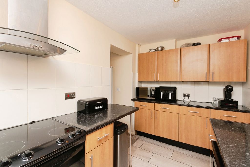 Property photo 3 of 15 Pbox-Img.Jpg