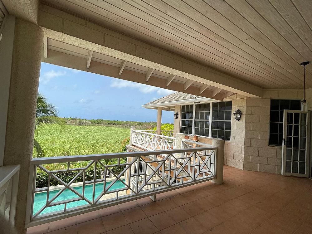 Property photo 3 of 33