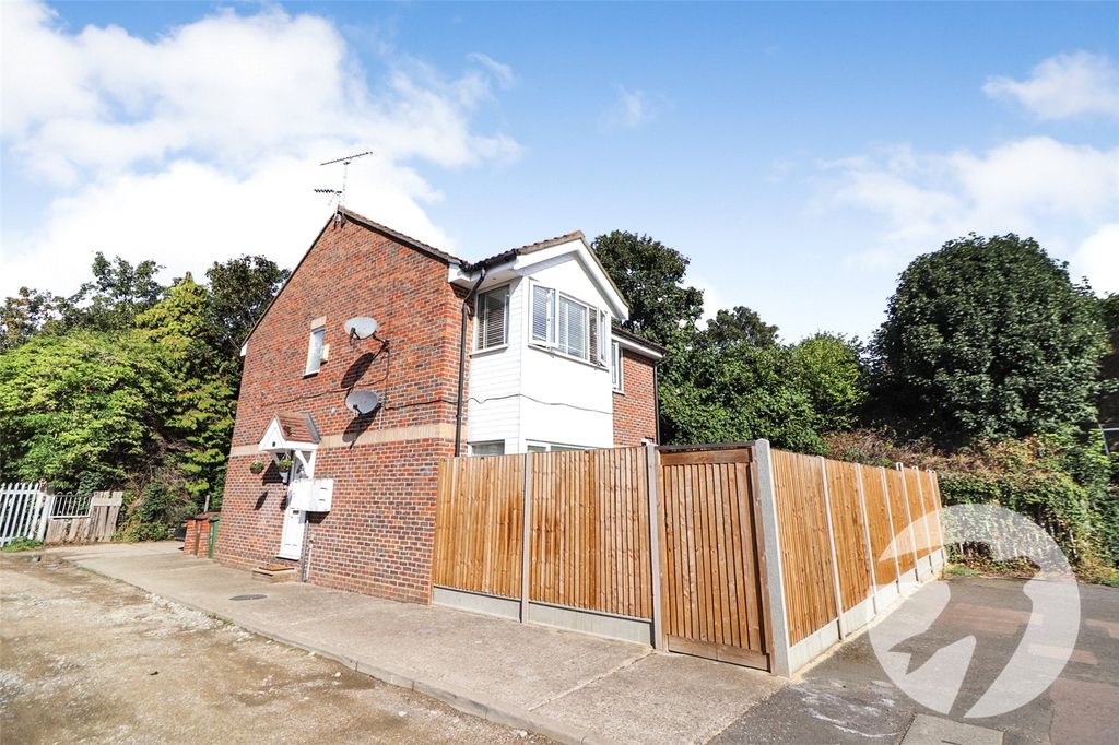 Property photo 1 of 16 Picture No. 15