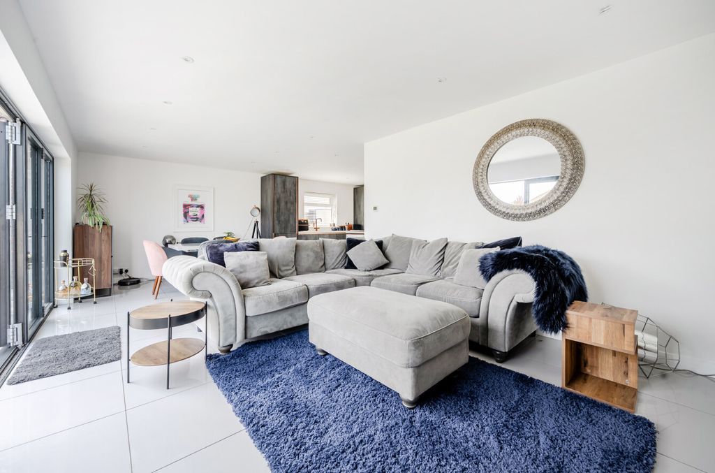 Property photo 2 of 17 1479180-19-6A3509...
