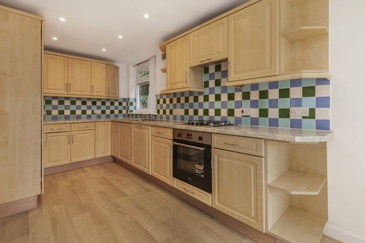 Property photo 2 of 8 288139
