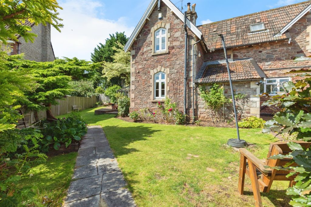 Property photo 3 of 17