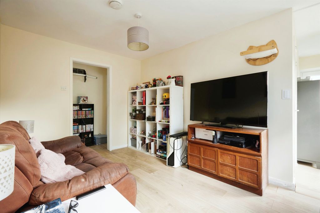 Property photo 2 of 14