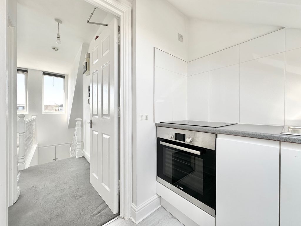 Property photo 2 of 12 Gallery