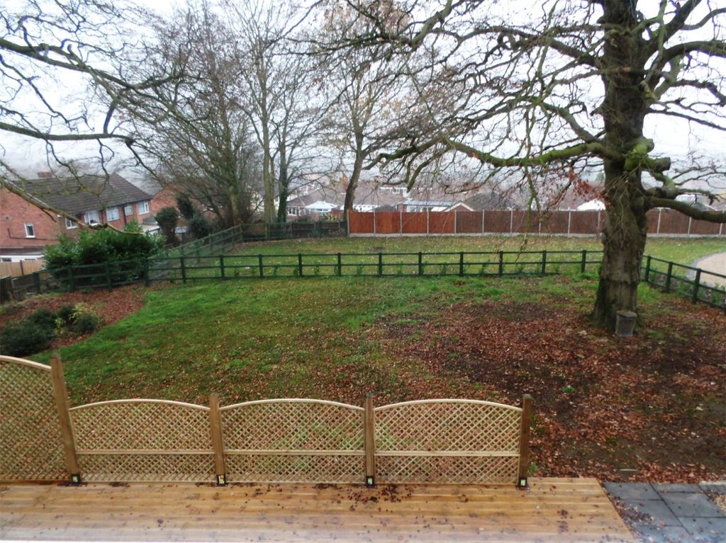 Property photo 2 of 16 Rear