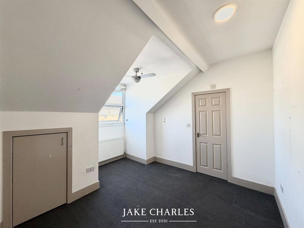Property photo 1 of 4 730Ad18A-9467-428B-9B19-399d31A03724.Jpg