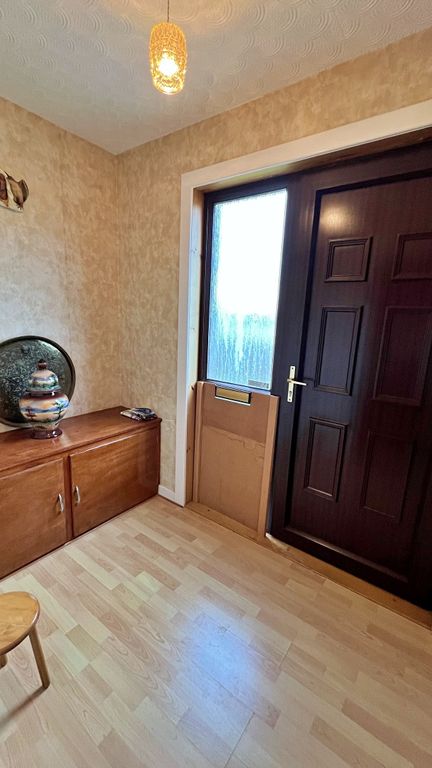 Property photo 2 of 27