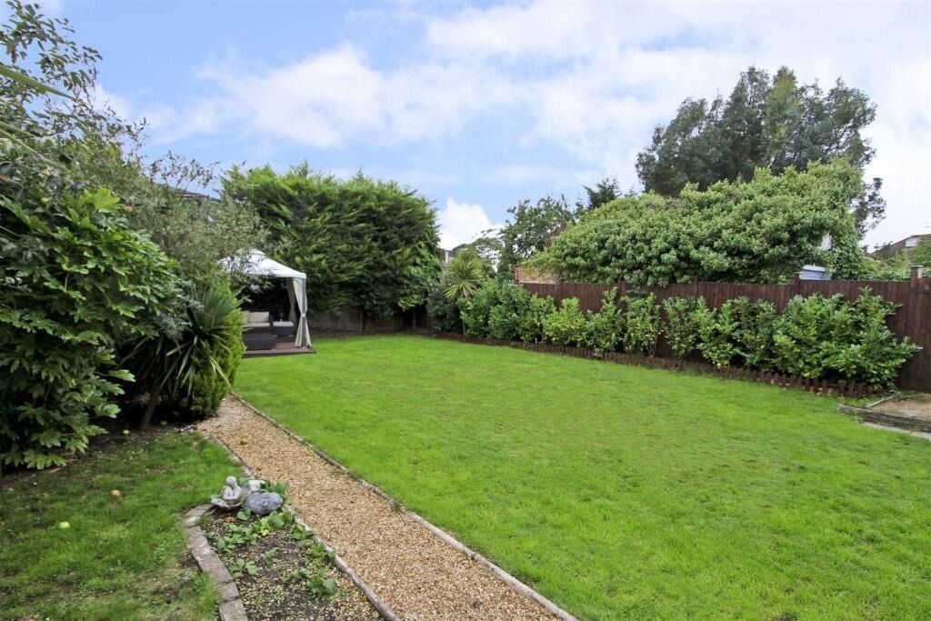 Property photo 3 of 18 4854664