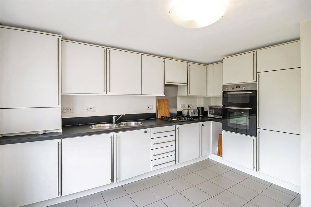 Property photo 3 of 18 Picture No. 05