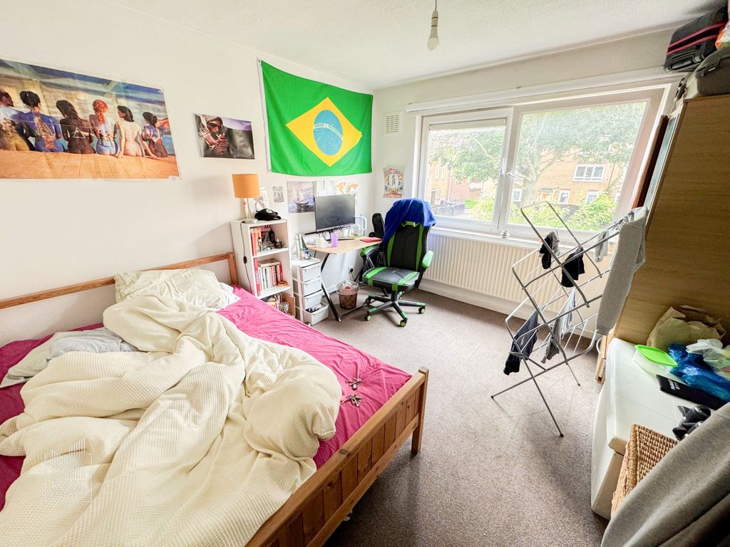 Property photo 3 of 13 Photo 2