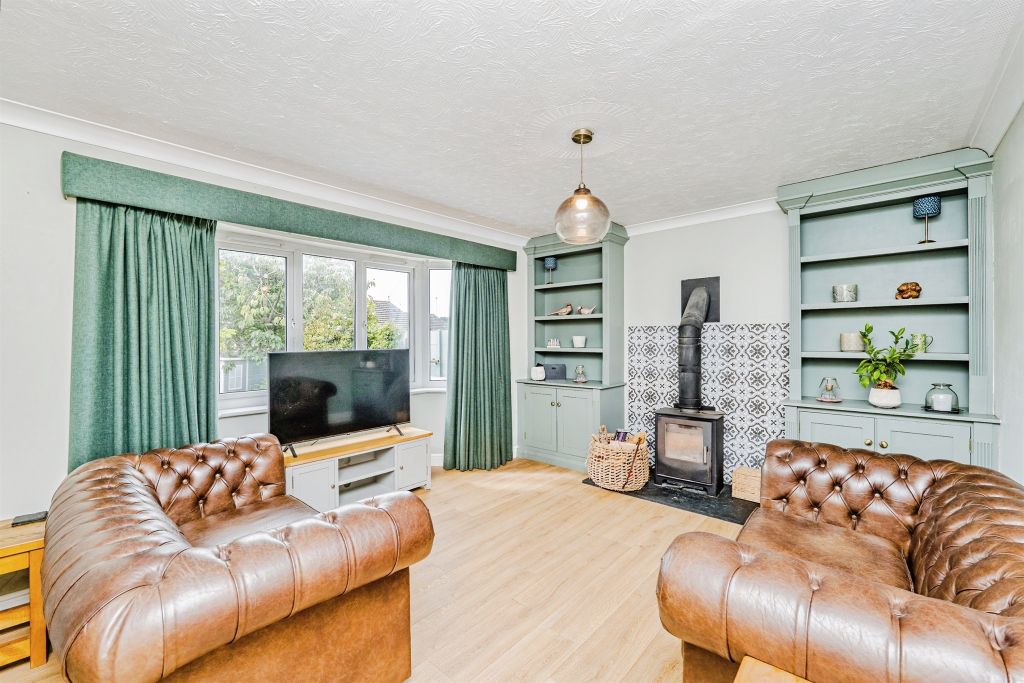 Property photo 3 of 33