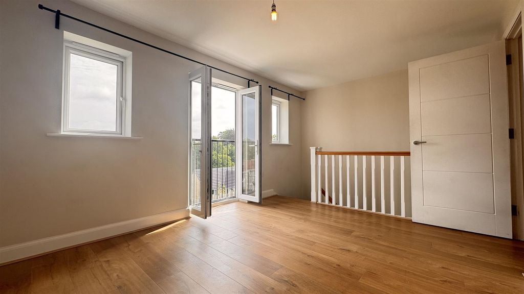 Property photo 2 of 21 Img_8840