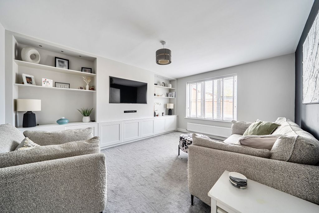 Property photo 3 of 16 152057811