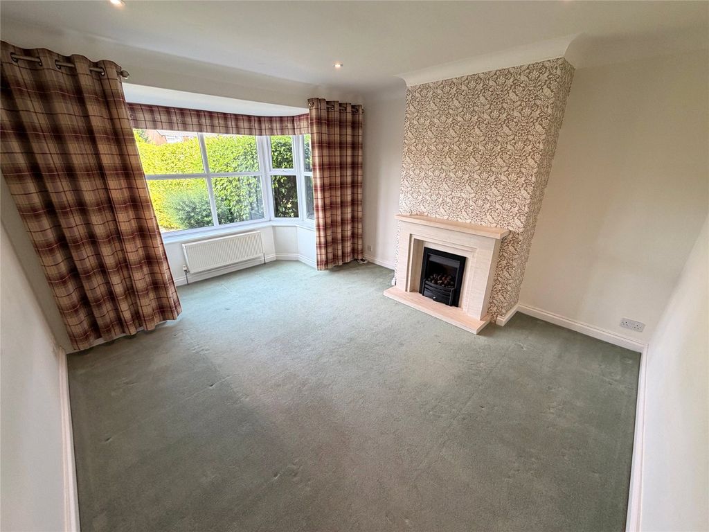 Property photo 2 of 21 Picture No. 39