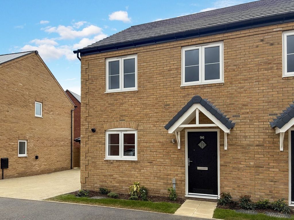Property photo 1 of 9 Plot 71 - The Rowan