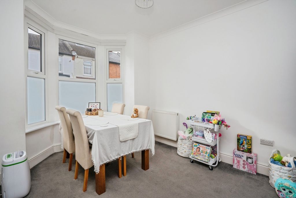 Property photo 2 of 16 Pbox-Img.Jpg