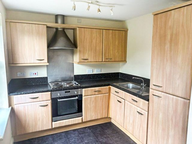 Property photo 3 of 15 Kitchen