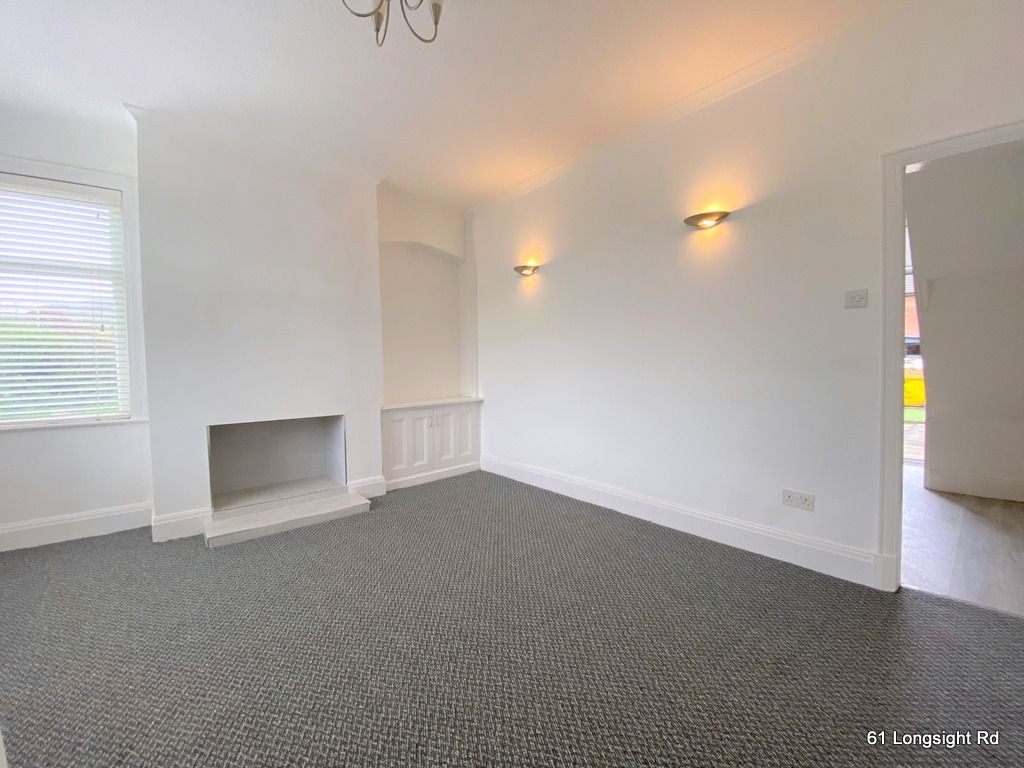 Property photo 2 of 16 Lounge