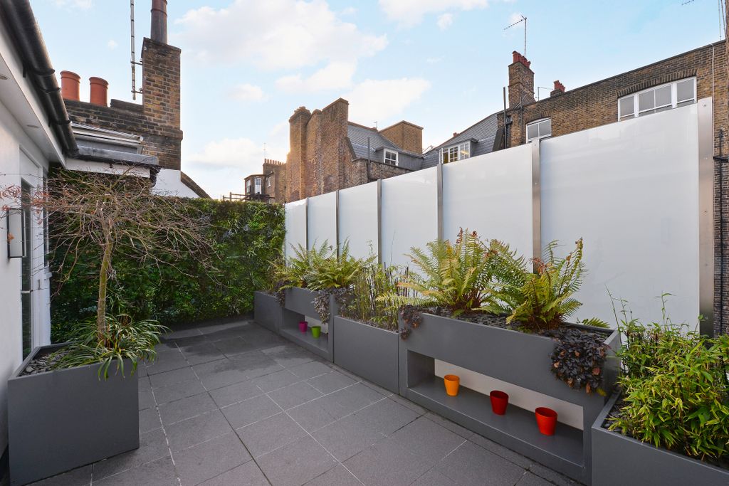 Property photo 3 of 10