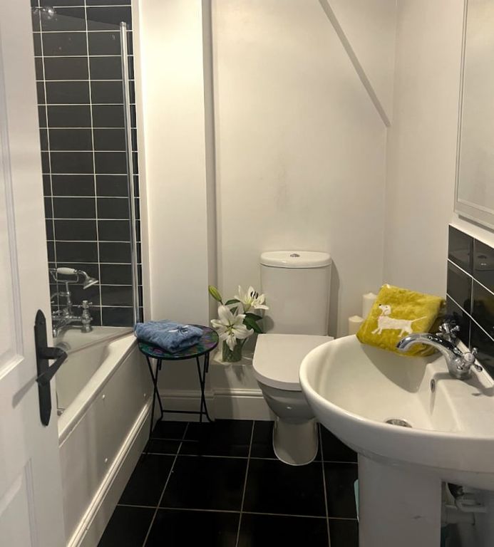 Additional image 9 of 2 bed flat for saleMulberry Green, Harlow CM17