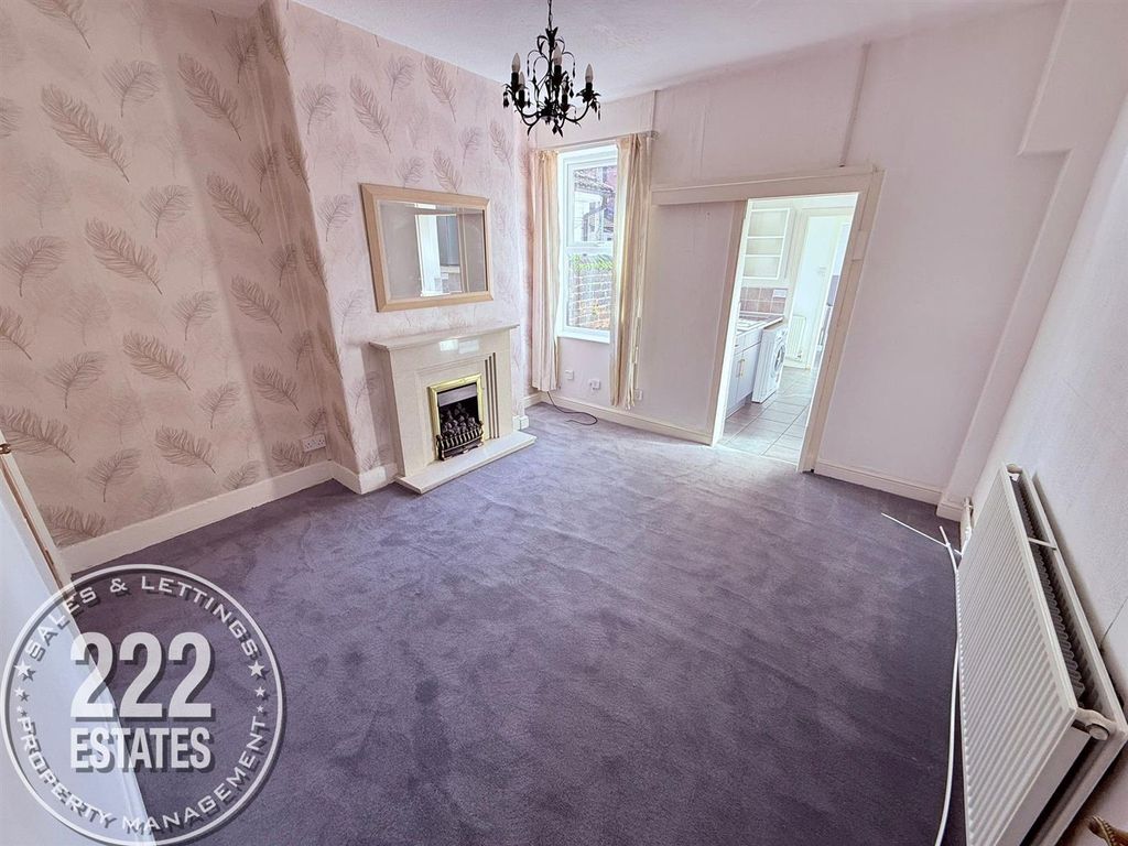 Property photo 2 of 10 Photo-2026-04-02-10-16-47 (10).Jpg