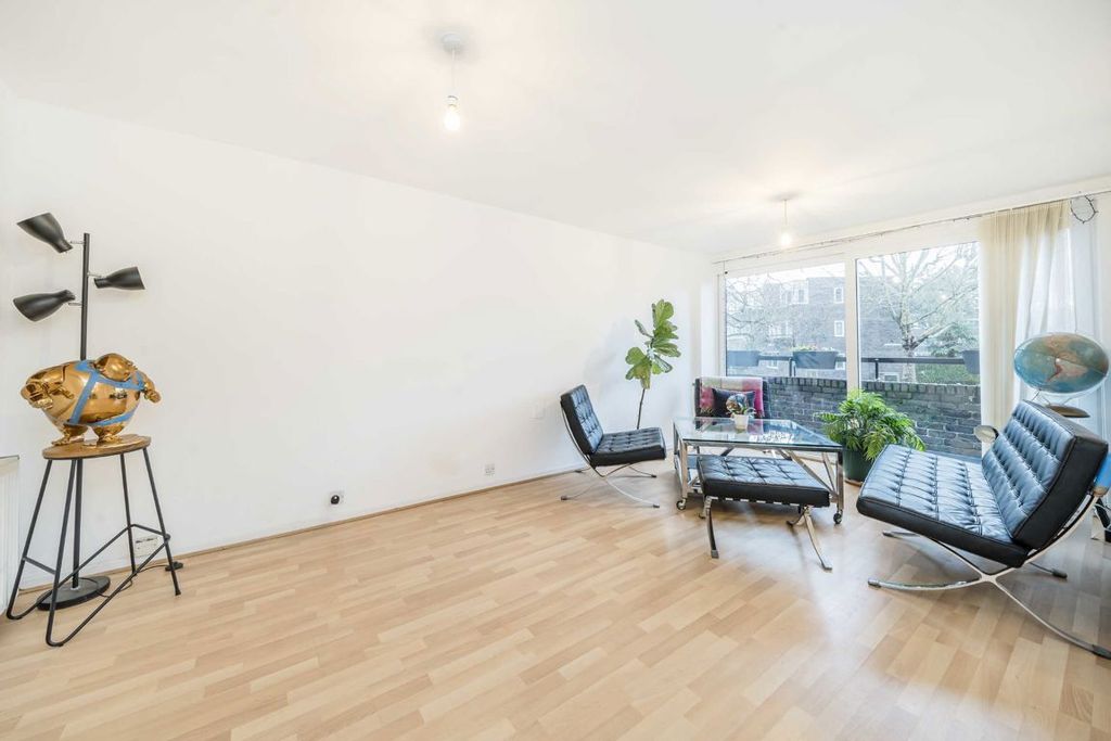 Property photo 2 of 5