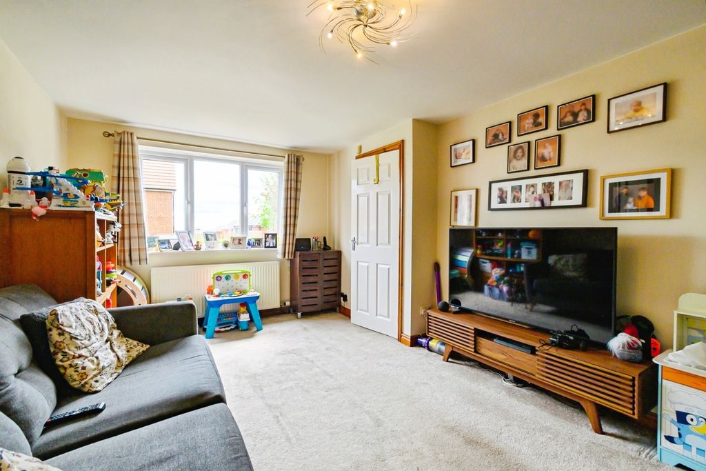 Property photo 2 of 22 Pbox-Img.Jpg