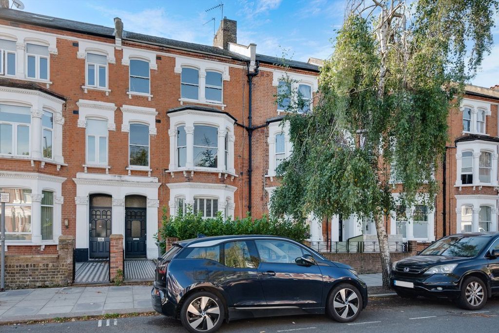 Property photo 2 of 9