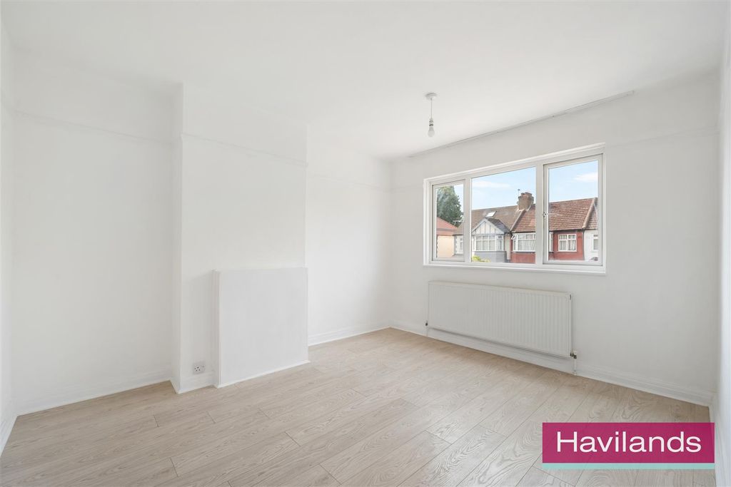 Property photo 2 of 22 New Park Avenue-1.Jpg