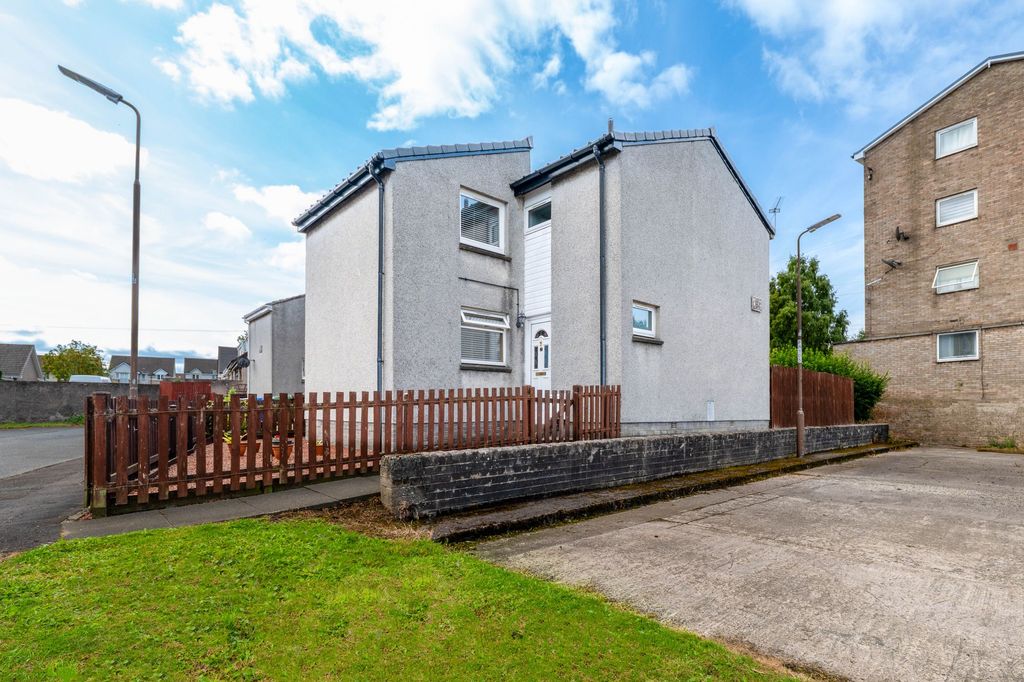 Property photo 1 of 26