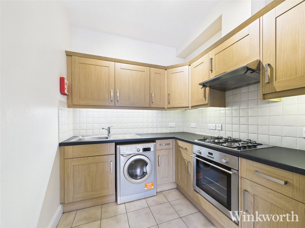 Property photo 3 of 8 Picture No. 19