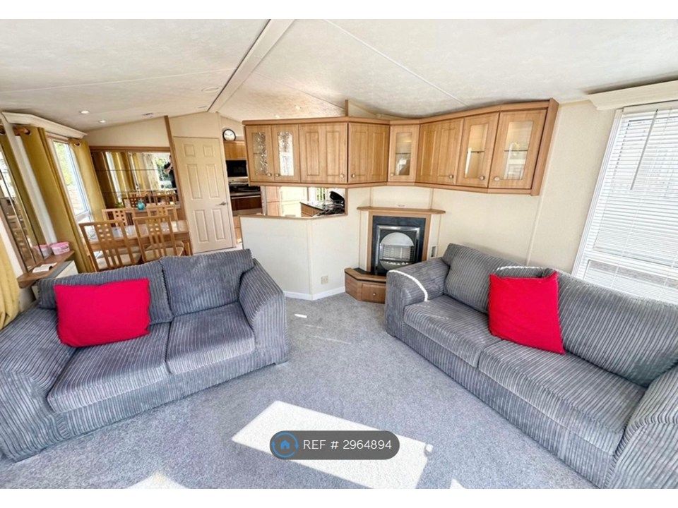 Property photo 2 of 4